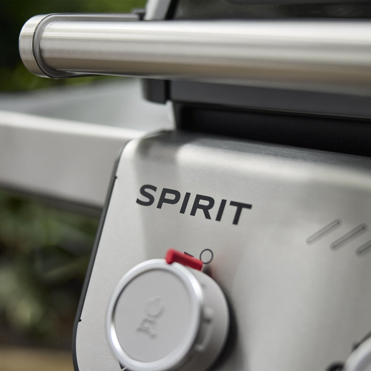 Spirit® E-425 Gas Barbecue with Plancha