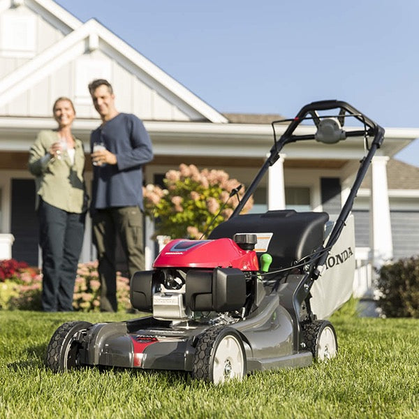 Honda HRX217VKA 21″ Self-Propelled Gas Lawn Mower – Variable Speed, Select Drive®, 4-in-1 Versamow™, GCV200 Engine