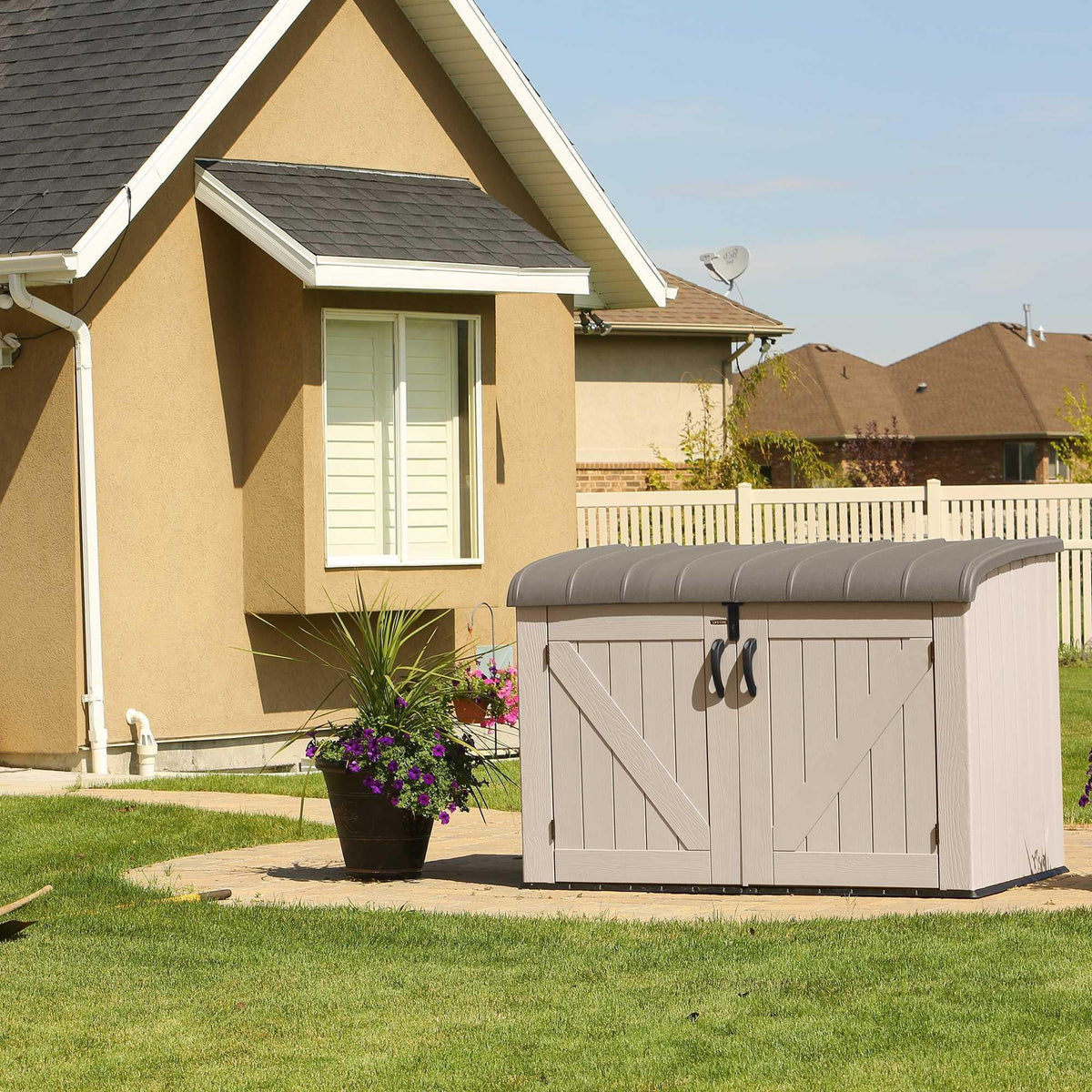 Lifetime Horizontal Storage Shed (75 Cubic Feet)